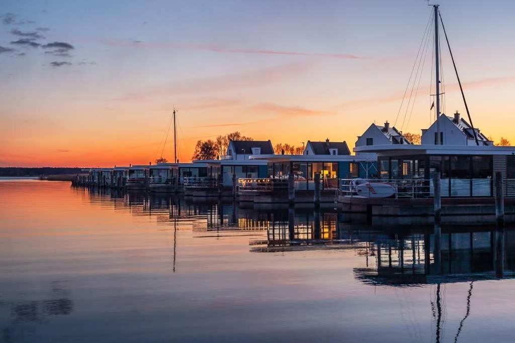 Floatinghouses Peenemuende Exterior foto